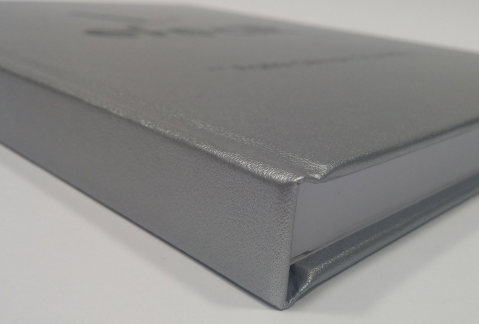 Cilt hizmetleri – deri desen bez kapak cilt